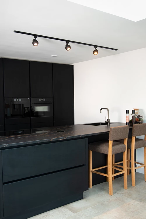 Lucide TRACK FAVORI Track spot - 1-circuit Track lighting system - 1xGU10 - Black (Extension) - atmosphere 1